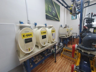  001. KEIG, s.r.o. - Photo Bioreactor