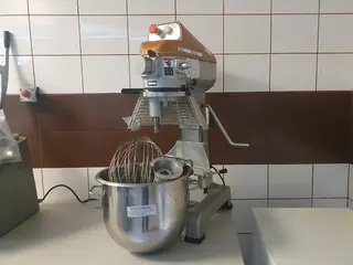 Série LETMO 01 Kuchyňský robot, typ RM 200H