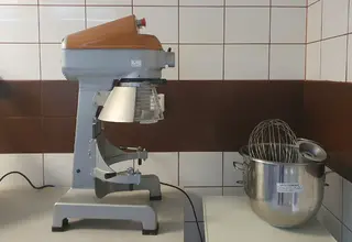Série LETMO 01 Kuchyňský robot, typ RM 200H