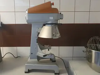 Série LETMO 01 Kuchyňský robot, typ RM 200H