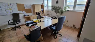 RAF Stavby 01. Nábytek a vybavení kanceláře