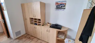 RAF Stavby 01. Nábytek a vybavení kanceláře