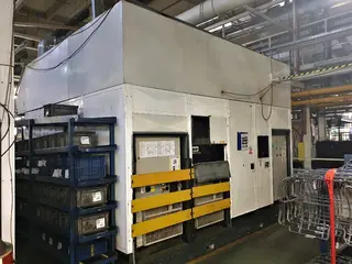 01. Robotické pracoviště ABB pro svařování s otočným pracovním stolem.