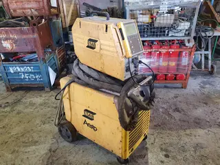 PSJ 01. Svářečka Esab LUD 450 s podavačem PUA 2