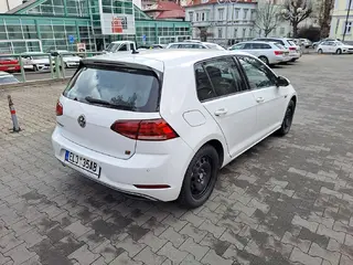 VŘ č. 11 ČEZ VOLKSWAGEN GOLF 100kW 136 PS e-Golf, RZ EL335AB
