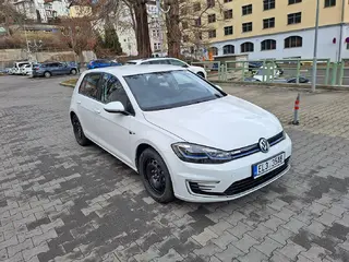 VŘ č. 11 ČEZ VOLKSWAGEN GOLF 100kW 136 PS e-Golf, RZ EL335AB