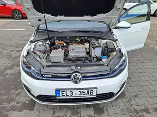 VŘ č. 11 ČEZ VOLKSWAGEN GOLF 100kW 136 PS e-Golf, RZ EL335AB