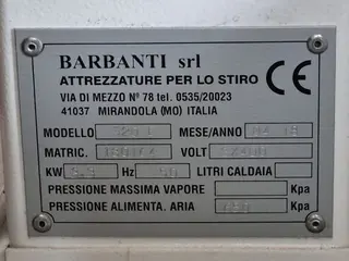 01. Žehlící stroj na košile a stroj na žehlení límců a manžet - Barbanti 484E + Barbanti 520E 