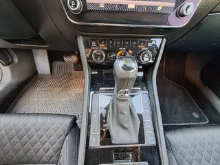 50. e - aukce ČEZ Škoda Superb Grt STY, RZ 1TF6726