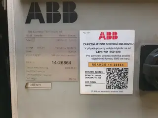 02. Robotické pracoviště ABB pro svařování s otočným pracovním stolem.