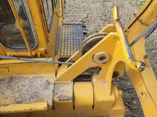 02. Trubkoukladač KOMATSU D155C1, nr. 23481