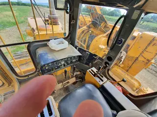02. Trubkoukladač KOMATSU D155C1, nr. 23481