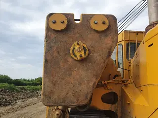 02. Trubkoukladač KOMATSU D155C1, nr. 23481