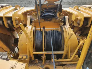 02. Trubkoukladač KOMATSU D155C1, nr. 23481