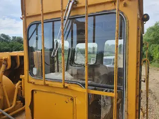 02. Trubkoukladač KOMATSU D155C1, nr. 23481