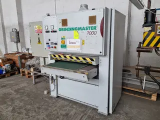 C-Mec Kladno 020 bruska Grindingmaster GR-2200-900 s odsávání POC 30