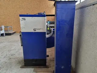 C-Mec Kladno 020 bruska Grindingmaster GR-2200-900 s odsávání POC 30
