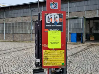 C-Mec Kladno 272 hydraulický bodový lis Haeger 618PLUS-H