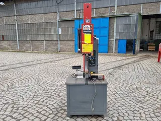 C-Mec Kladno 272 hydraulický bodový lis Haeger 618PLUS-H