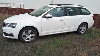 49. e - aukce ČEZ Škoda Octavia Combi Ambition 1,6 TDI, RZ 1TI4996