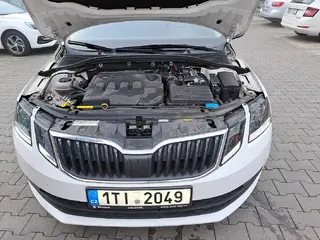 52. e - aukce ČEZ Škoda Octavia Ambition 1,6 TDI, RZ 1TI2049