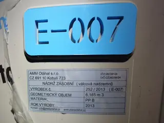 03. E-dražba nádrží plastových a nerezových