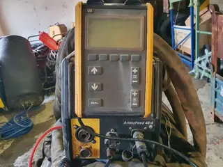 PSJ 03. Svářečka Esab AristoMig 450W s podavačem AristFeed 48-4