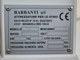 03. Žehlící stroj na košile a stroj na žehlení límců a manžet - Barbanti 484E + Barbanti 520E