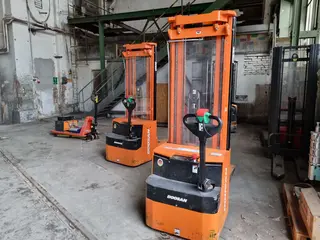 C-Mec 030 soubor 5 ks. paletovacích vozíků elektrických