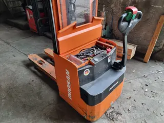 C-Mec 030 soubor 5 ks. paletovacích vozíků elektrických