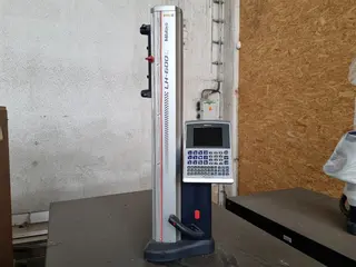 C-Mec 037 lineární výškoměr zn. Mitutoyo LH 600 E