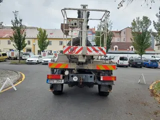 52. e - aukce ČEZ MERCEDES BENZ plošina IPT16-1/A, RZ 8T93546