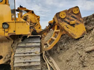 04. Trubkoukladač KOMATSU D 155 C1, nr. 23483