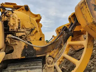 04. Trubkoukladač KOMATSU D 155 C1, nr. 23483