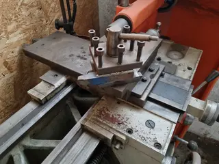 C-Mec 040 soustruh INTOS S32