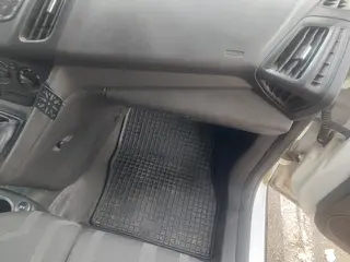 33. e-aukce ČEZ FORD TRANSIT CONNECT, RZ 9T58261