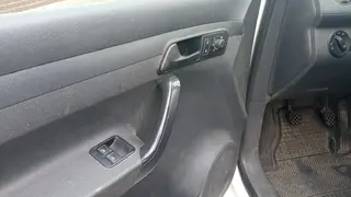 48. e - aukce ČEZ Volkswagen Caddy skříň 2,0 TDI, RZ 9T58247