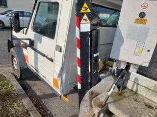 52. e - aukce ČEZ MERCEDES BENZ G 300 plošina Rothlehner 6U38221, RZ 9T03565