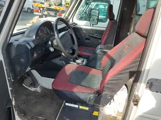 52. e - aukce ČEZ MERCEDES BENZ G 300 plošina Rothlehner 6U38221, RZ 9T03565