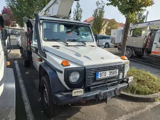 52. e - aukce ČEZ MERCEDES BENZ G 300 plošina Rothlehner 6U38221, RZ 9T03565