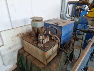 Royax 05. Hydraulická zkracovací pila KPH AZ