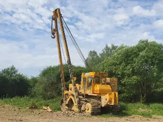 05. Trubkoukladač KOMATSU D 355 C3, nr. 11704