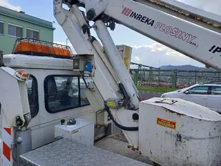 E - aukce ČEZ Land Rover plošina IPT12-1/A, RZ 8T91027