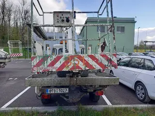 E - aukce ČEZ Land Rover plošina IPT12-1/A, RZ 8T91027