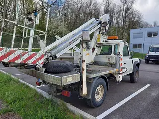 E - aukce ČEZ Land Rover plošina IPT12-1/A, RZ 8T91027