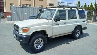 47. e - aukce ČEZ TOYOTA LANDCRUISER, HZJ 76 4, 2D, RZ 8T76152