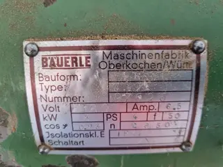 Royax 06. BAURLE kyvadlová zkracovací pila