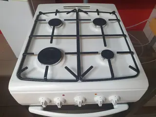 Série LETMO 06 Plynový sporák AMICA, typ SHM W