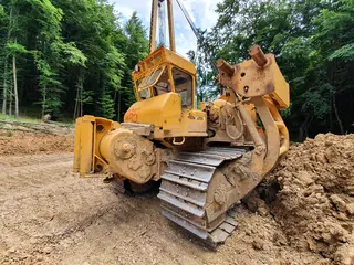 06. Trubkoukladač KOMATSU D 355 C3, nr. 11705