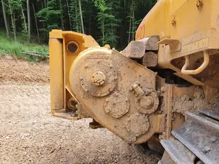 06. Trubkoukladač KOMATSU D 355 C3, nr. 11705